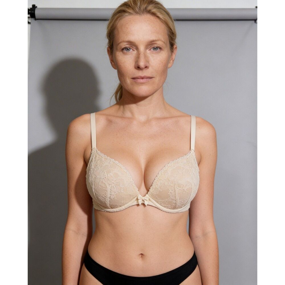Body by Victoria's Secret Push-Up Bra
